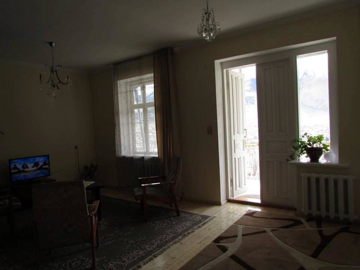 Гостевой дом Red Stone Guest House Степанцминда-23